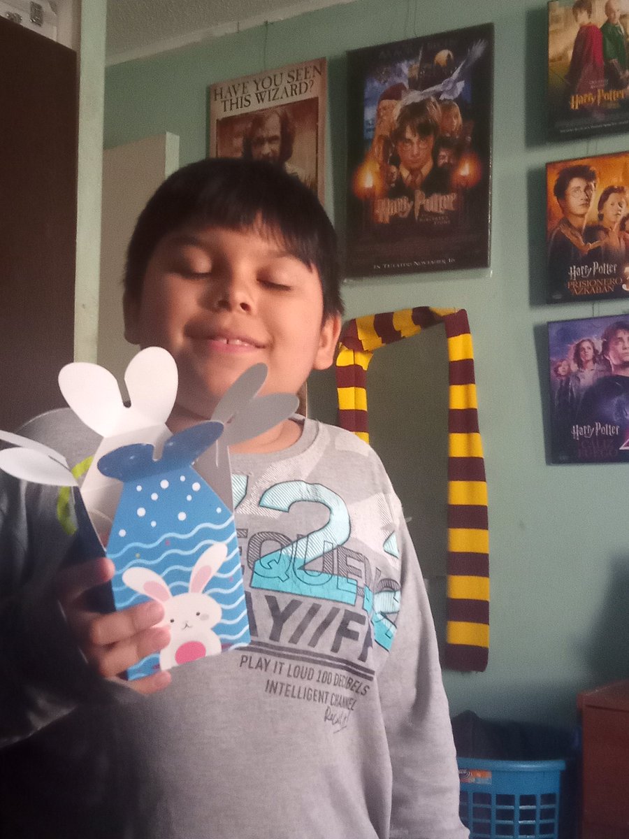 6Elizabeth3's tweet photo. @rodrigosepu #Alerta mi Frankito y sus huevitos https://t.co/MvlX5UYLyh