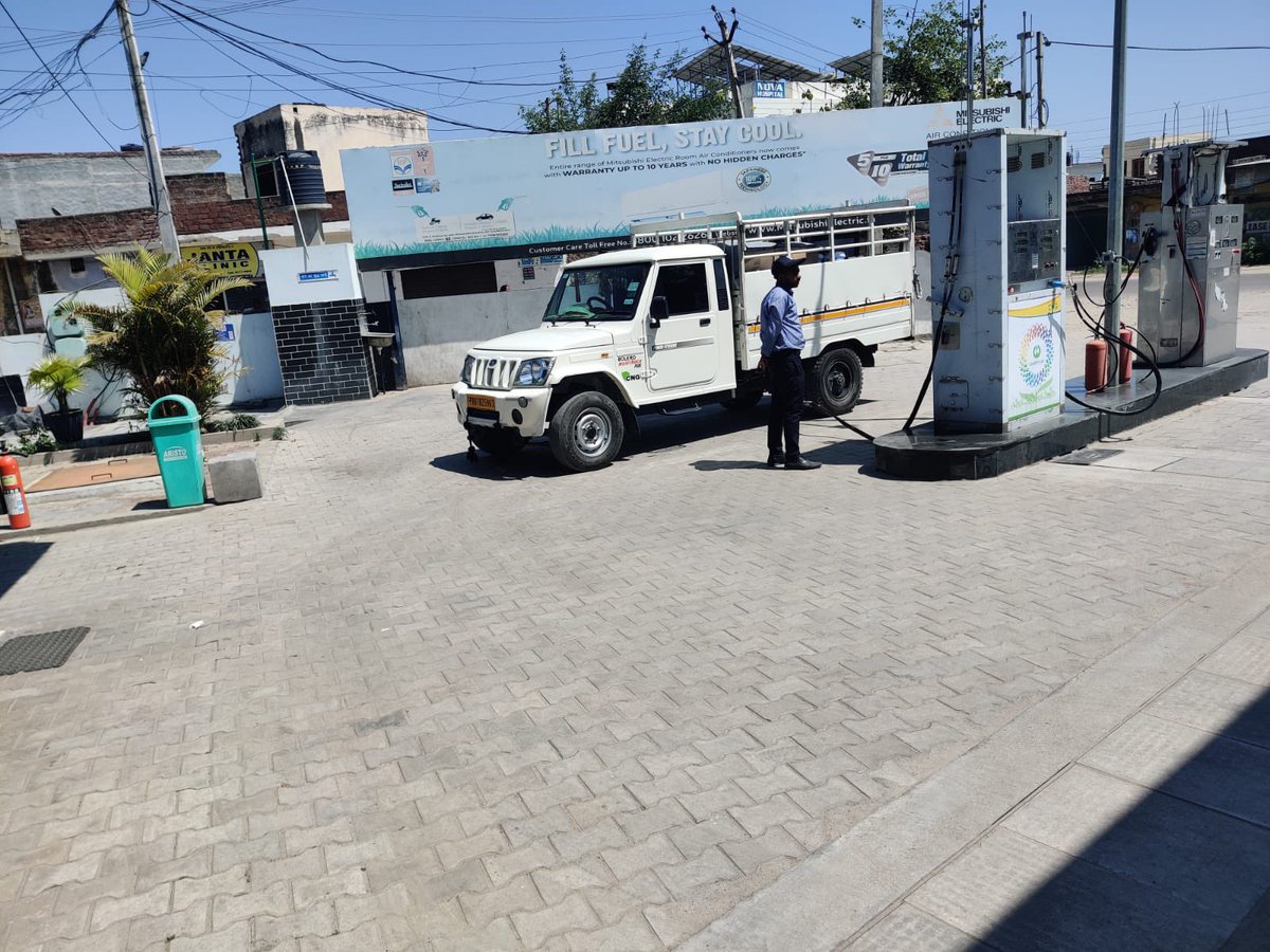 📢PRICE CUT ALERT

We’re delighted to share that the #CNG price at your very own <a href="/AlkaStation/">Alka Service Station</a> is now down by ₹4.79/kg! 🎊

We’re pleased to be one of the very few fuel stations in Hoshiarpur selling CNG.
So come one, come all &amp; get your CNG vehicles fuelled up with us! <a href="/Rg03Goel/">Rajeev Goel</a>
