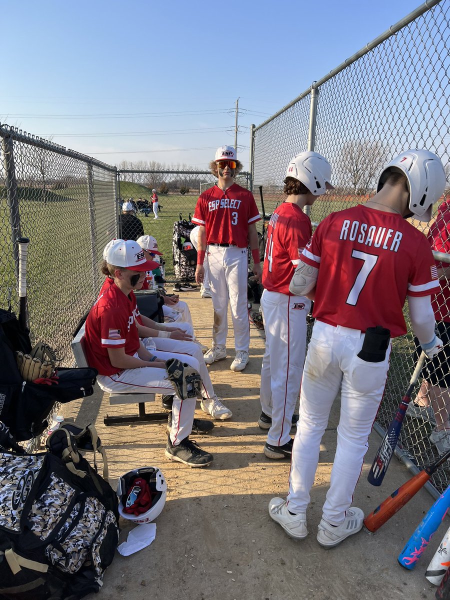 2027ESPRed's tweet photo. The @2027ESPRed got things fired up yesterday with an early season W. 2 hits each for Quinn Ward and Finn DePuye! Scoreless innings pitched by Rosauer, Ward, Dryden, LeMaistre, Strong, and Knickerbocker! Back at it this week! @ESPTrained @TaddGibby24 https://t.co/mfVchKvl2Y
