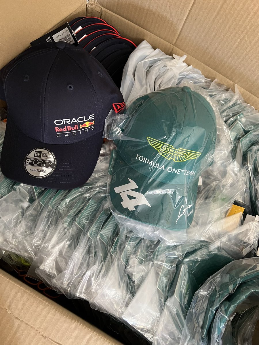 FTotal_'s tweet photo. La semana que viene comienzan los envios😍 @FtotalStore 

https://t.co/ay47b7Gnmm https://t.co/MU2pRyiPrd