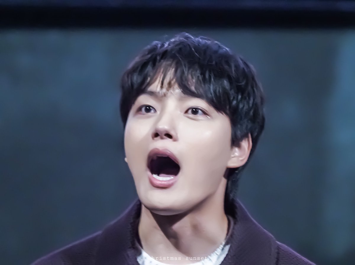 ChristmasSunset's tweet photo. 😲💜

#동감 무대인사, 20221116
#여진구 #yeojingoo https://t.co/SyZSAzqE4Z