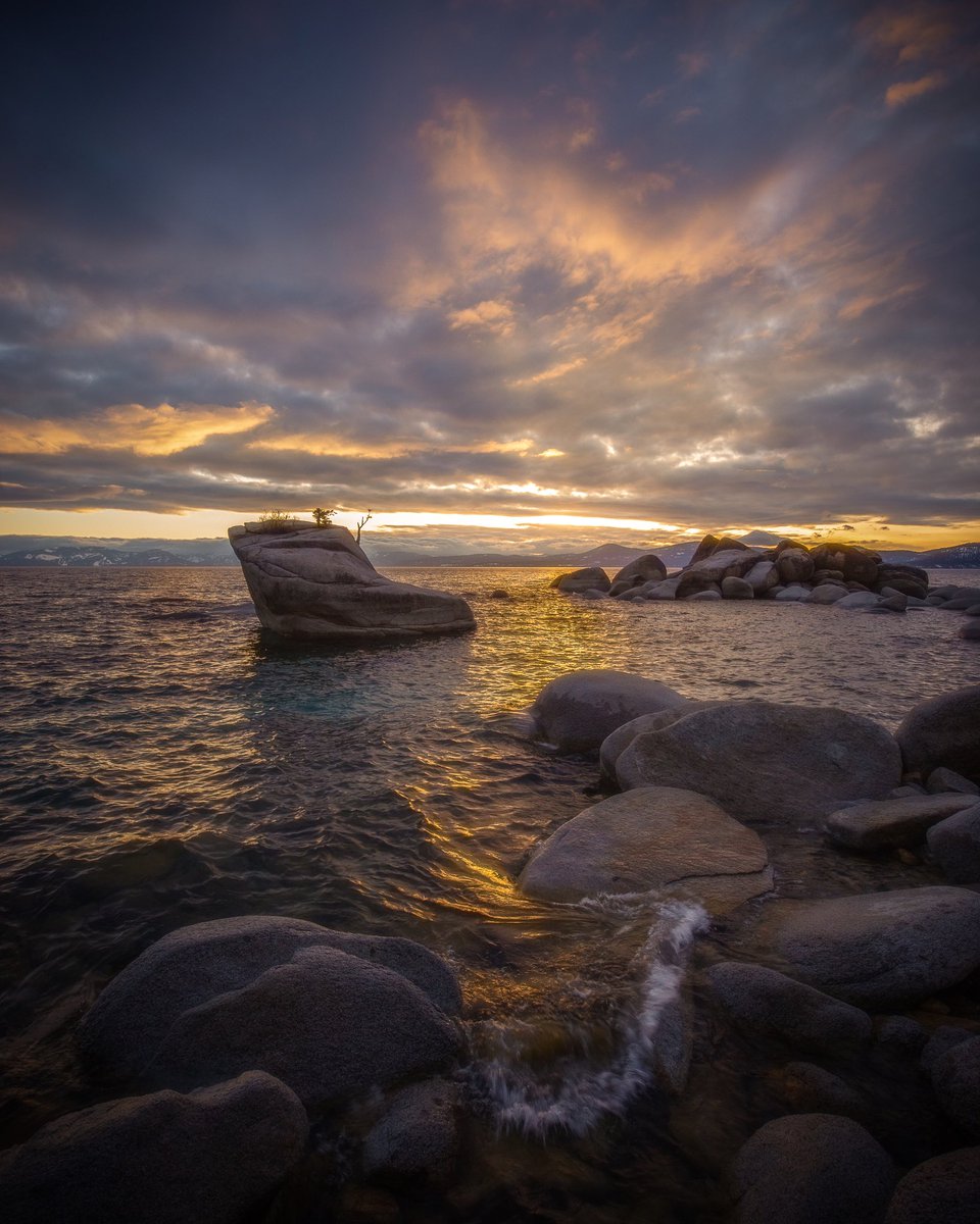 Hand held shot since I left . . . forgot the tripod at home.  Lesson learned.  I was just glad that a little bit of light showed up.