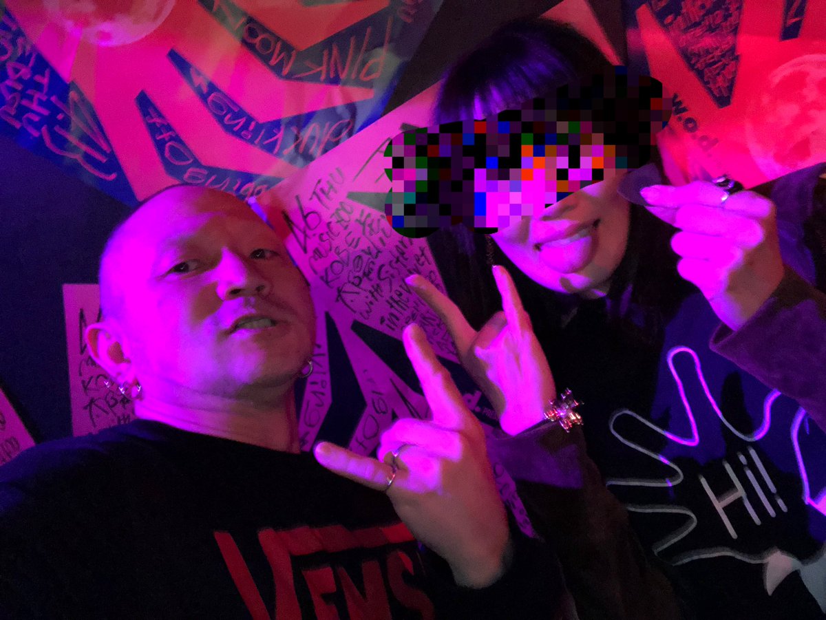 TxExOxTxW's tweet photo. 4月7日、同僚の同級生がやってるバンドw.o.d.のライブ行ってきたー！！
#wod
#touchthemoon
#太陽と虎 https://t.co/5b6g3P0IkC