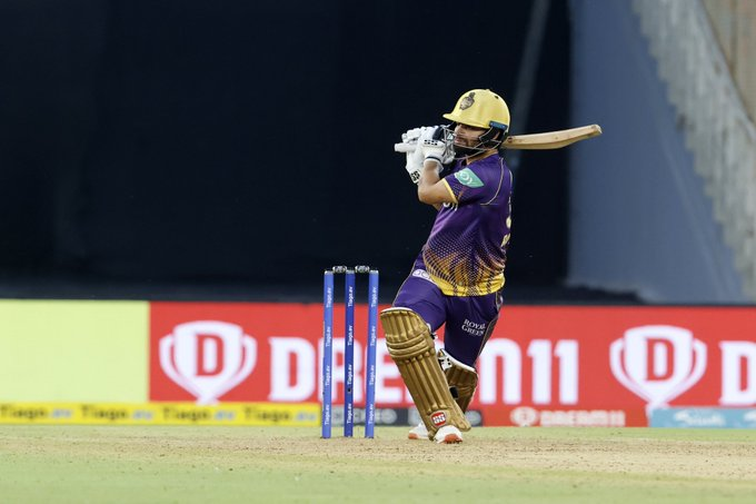 ImshikharNegi's tweet photo. 6 to win the match - Dhoni 
6, 6 to win the match - Tewatia 
6, 6, 6 , 6, 6 to win the match - ONLY RINKU SINGH!
@rinkusingh235 @KKRiders Rinku Singh #KKRvsGT https://t.co/I9CsNxGkK9