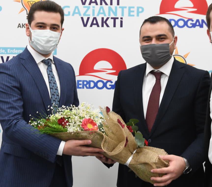 Mhy027's tweet photo. Gaziantep gençliğinin çok kıymetli 2 başkanı;

@akgenclik27 İl Başkanımız @mesutbozatli 
@AKGenclikGM MKYK üyemiz @korkmaz_ab 

Kıymetli başkanlarım vekil adaylığınız mübarek olsun. 

Rabb’im hem Reisimizi hemde sizleri zaferle muzaffer eylesin inşAllah!

#YarınDeğilHemenŞimdi! https://t.co/65FRebNva2