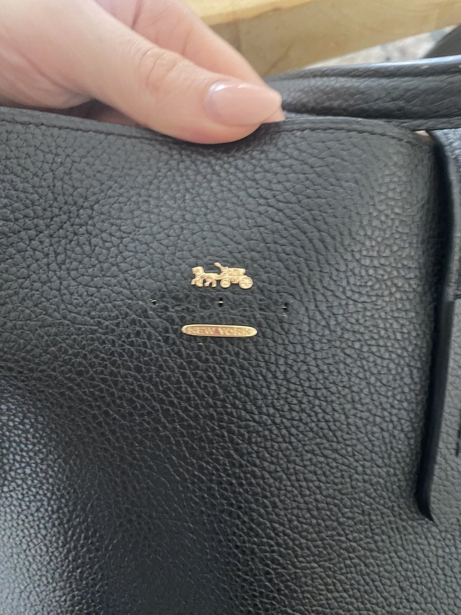 KatyAnnaMohan's tweet photo. @Coach this is the second time the hardware logo has fallen off this £200 bag I bought for my sister’s birthday- so disappointing and customer service not doing a thing to help! 😤 https://t.co/vzo3mA3UM7