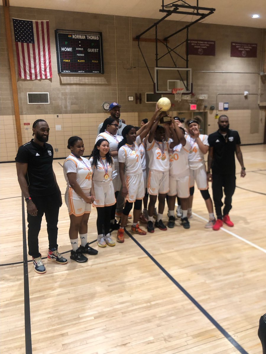 OutworkSkills's tweet photo. SUCCESS ACADEMY 2023 CHAMPIONS 🏆
•
I AM EXTREMELY PROUD OF THIS GROUP, THEY TRUSTED IN MY VISION/ PREPARATION &amp; NOW WE CAN CELEBRATE 💙
•
SB: THIS IS MY 7TH CHAMPIONSHIP IN 6 MONTHS, BORN WINNER 🏝️ https://t.co/ETP7KAqfER