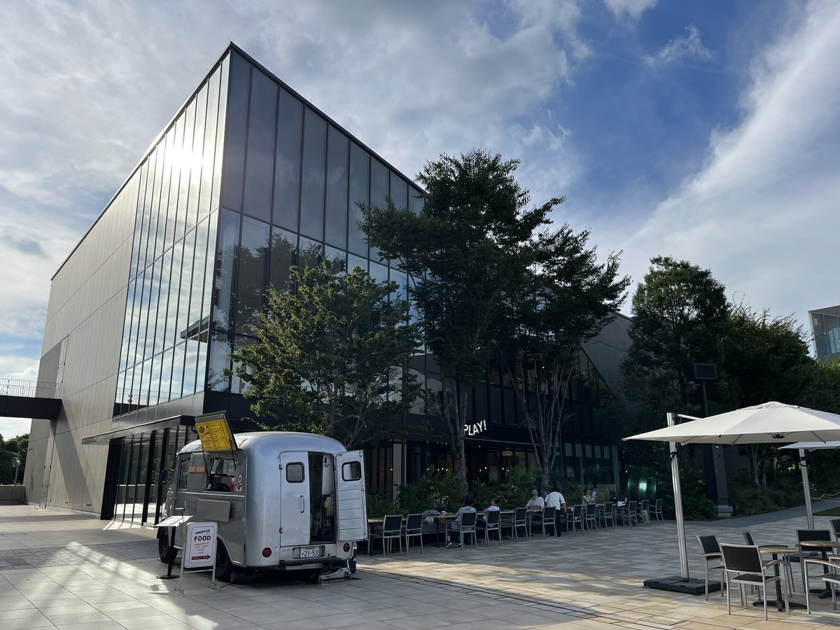 ToiroJapanese's tweet image. デパートなのに公園みたいでした！🌳🌳🐕

Vocab🏬
デパート（depaato) department store

〜なのに（..nanoni) 【N4】although; though 
*It expresses surprise or complaints as the consective result contradicts the expectations

公園（kooen) park
〜みたい（..mitai) 【N4】similar to ..