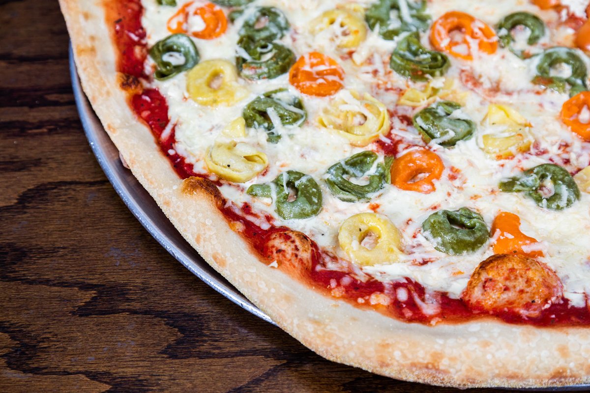 BigGsPizza's tweet photo. Support local! We source ingredients locally! ... https://t.co/klFFDLy3mJ