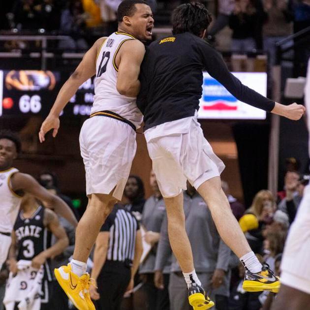 DavidSkinns's tweet photo. Mizzou carries a four-game winning streak over Ole Miss heading into Saturday's regular-season finale.
Mizzou basketball vs. Mississippi: Numbers to know for Tigers' home finale https://t.co/QuI6G9BIJN