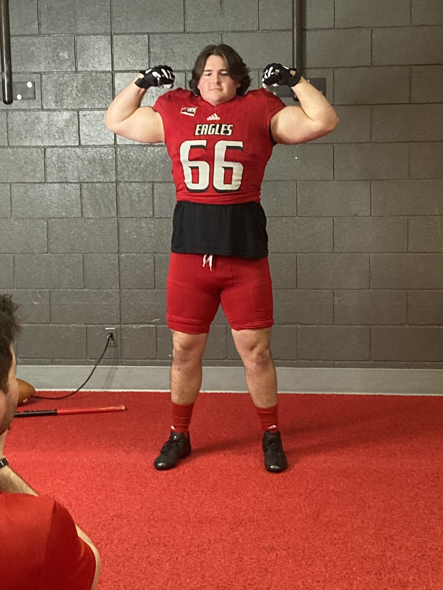 RyanKawalek's tweet photo. Had a great unofficial visit @EWUFootball thank you @CoachBestEWU @CoachMattUlrich @CoachHaydenMace for having me out and showing me around. Can’t wait to come back out for camp this summer! #EKG @LaCenter_FB @coach_lambert @JalenWard5 https://t.co/k71BJnUEFl