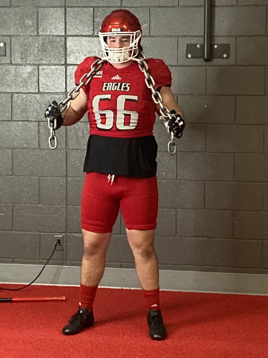RyanKawalek's tweet photo. Had a great unofficial visit @EWUFootball thank you @CoachBestEWU @CoachMattUlrich @CoachHaydenMace for having me out and showing me around. Can’t wait to come back out for camp this summer! #EKG @LaCenter_FB @coach_lambert @JalenWard5 https://t.co/k71BJnUEFl