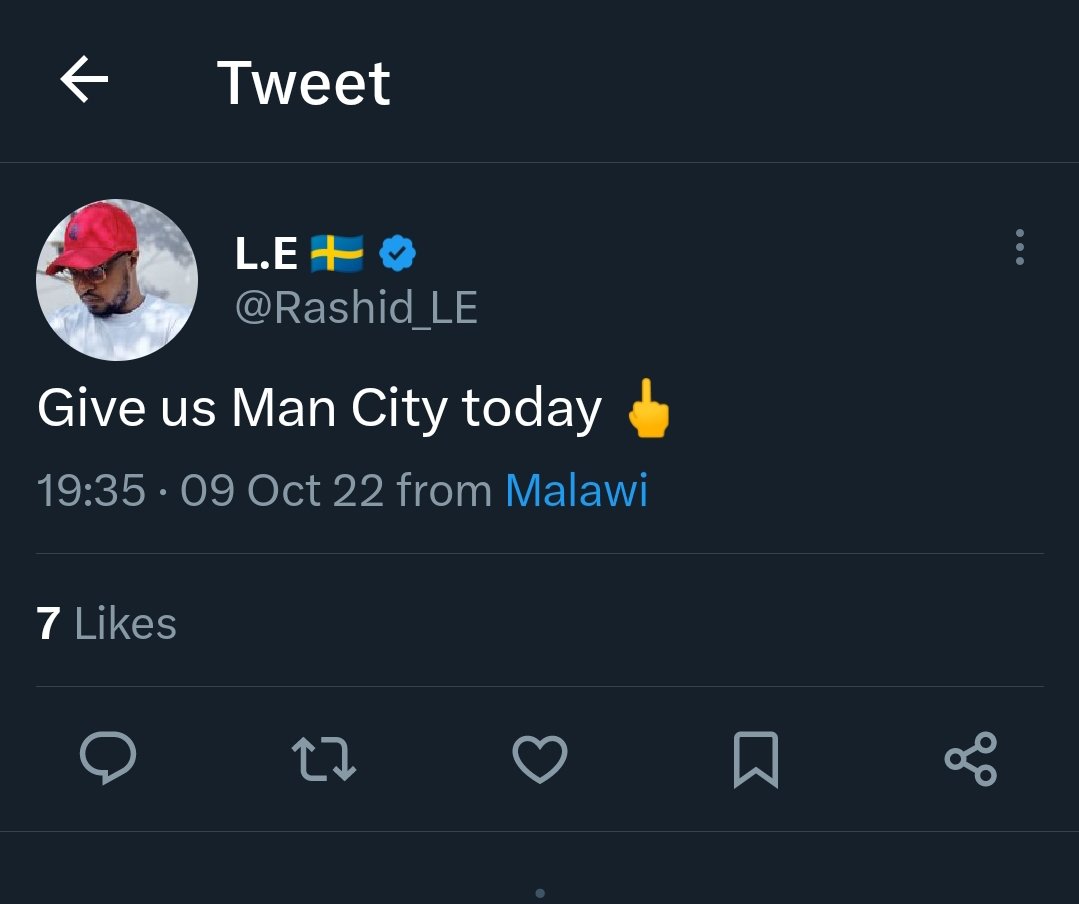 NgoniChiku's tweet photo. @Rashid_LE Arsenal🤣 https://t.co/x1H7GBAevr