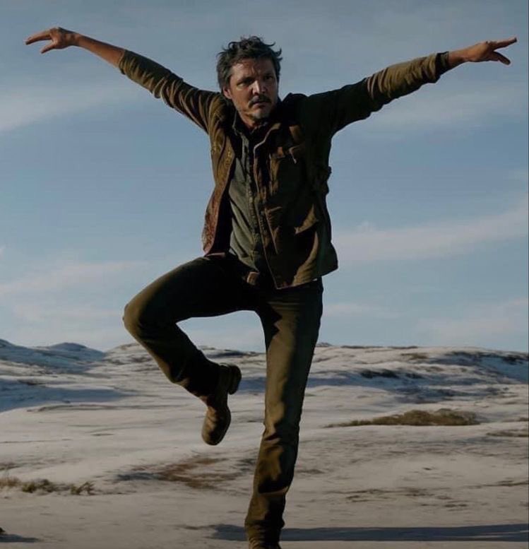 rcnaldmcdonald's tweet image. he is rizzen 🙏🏼