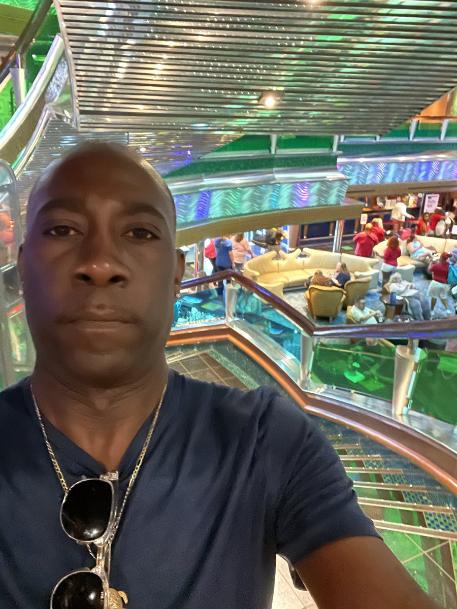 RealMikeW's tweet image. My cruise to the Camon island