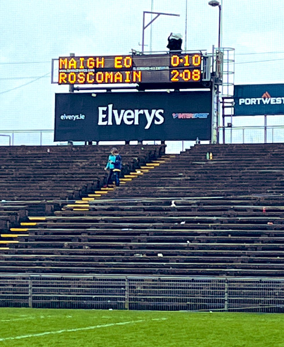 That was pretty sweet 💙💛 #RosGAA