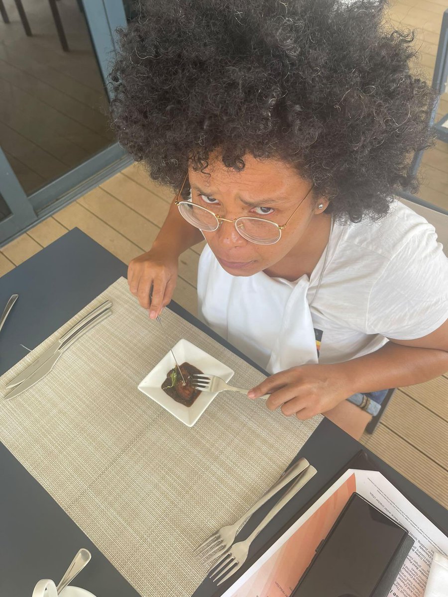 Sparkiebaby's tweet image. #maincourse @jackiejjackson doh invite mi out fi no more #SundayBrunch ! Avoid me