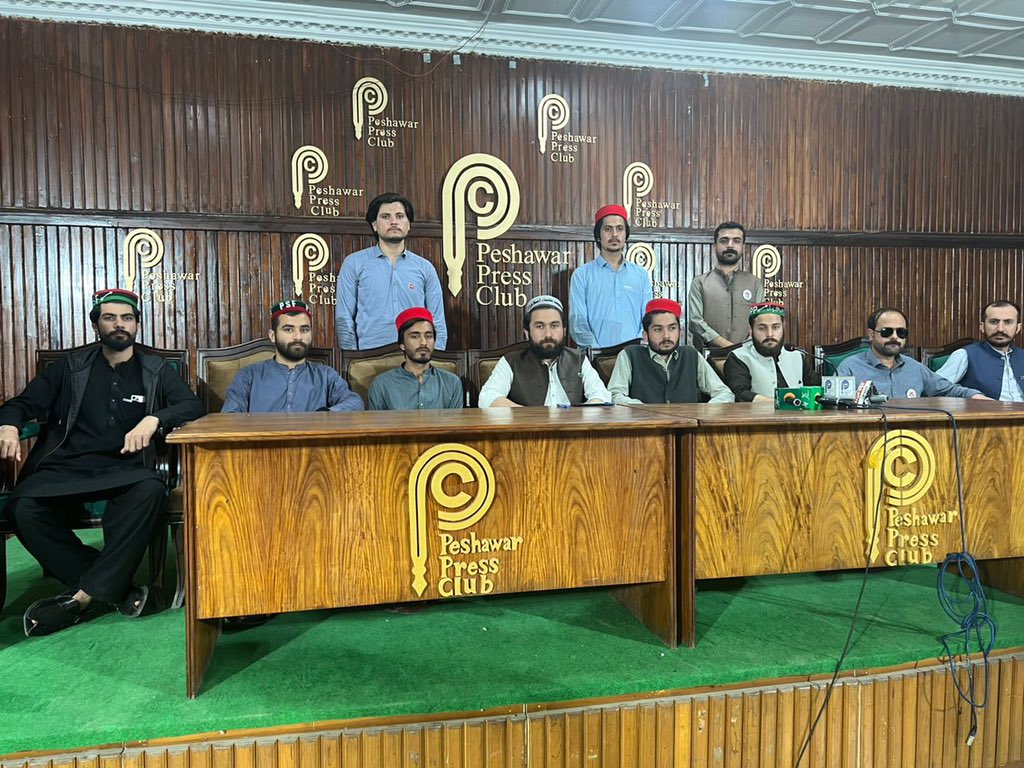 Fkay_official_1's tweet photo. نا منظور ، نامنظور!
نااہل وی سی!
نا منظور ، نامنظور!
سیکورٹائزیشن نامنظور !
#removevc_saveuop
#removevc https://t.co/MjyNzmNiyv