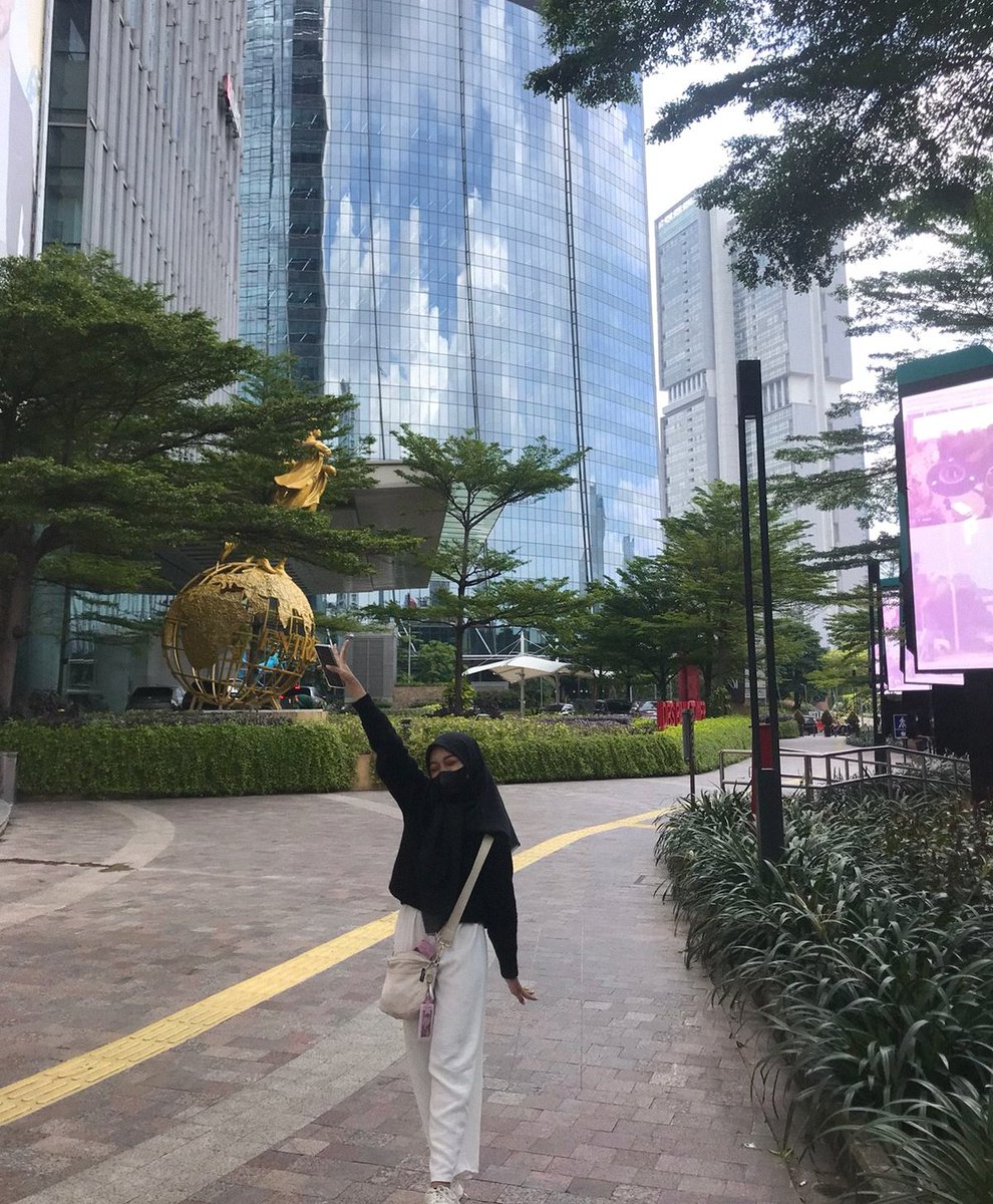 huangnjuni's tweet photo. Getting to know you is my favorite story in my life🦋🌻✨💫🫶
#NCTzenSelcaDay #RENJUN #런쥔 #NCTDREAM #NCT @NCTsmtown_DREAM @NCTsmtown https://t.co/Y34voCpfnt