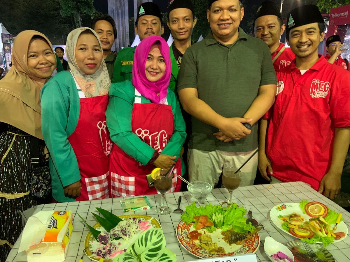 satkoriyon's tweet photo. Alhamdulillah tabarakallah semangat PAC GP.ANSOR & FATAYAT TARIK Barakallah
#AnsorMbois
#spiritBaruansorjatim
#KampungRamadanjtv
#jtv https://t.co/Hsa47FCLpc