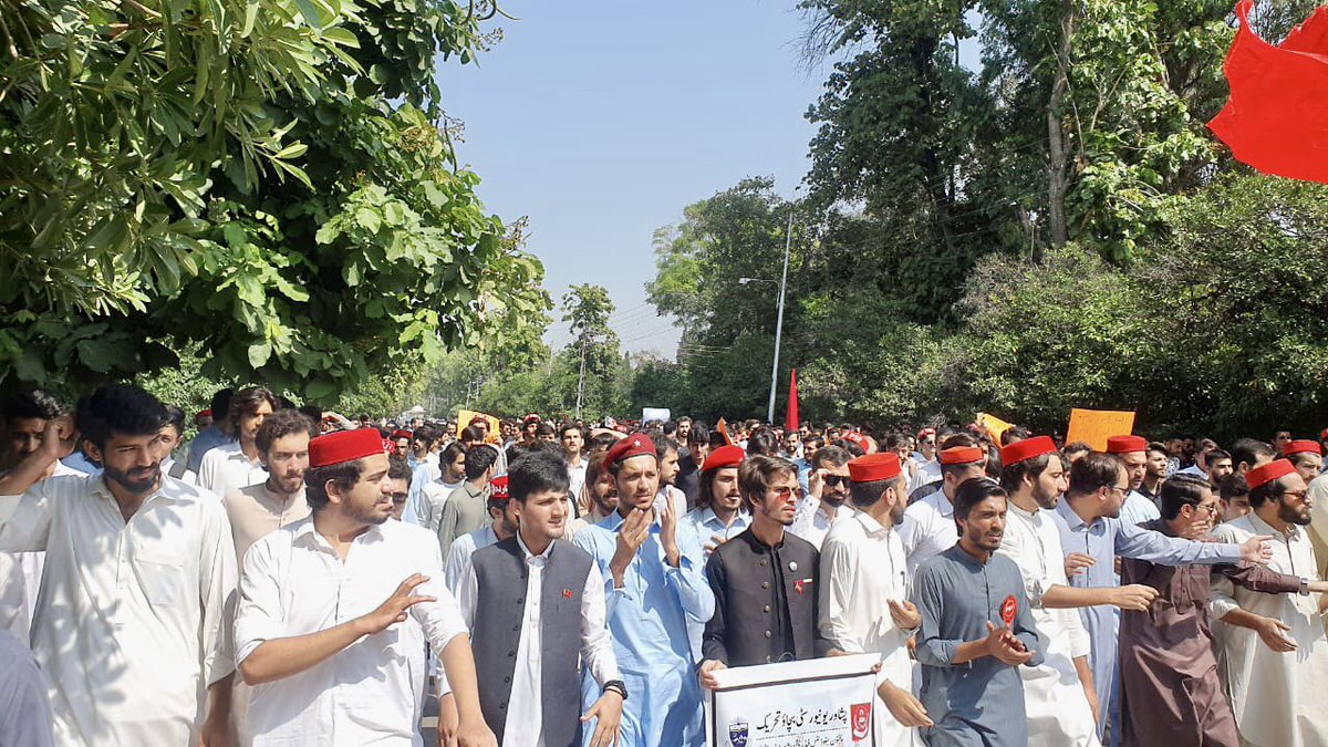 syedmun29472122's tweet photo. نا منظور ، نامنظور!
سیکورٹائزیشن نامنظور !
#removevcuop #terminatevcuop #PSForever #psfuop https://t.co/mlEYneJUbB