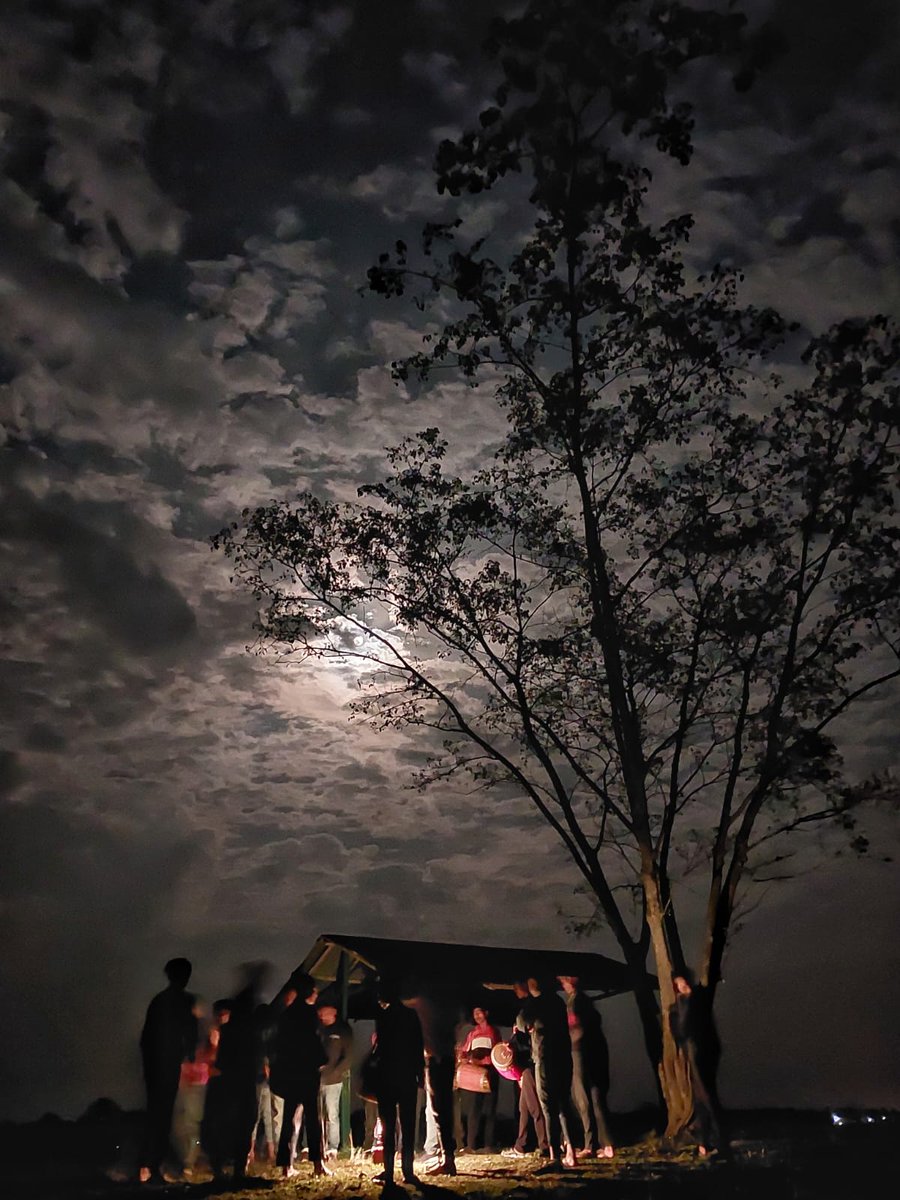 Borokha7's tweet image. বালি হুঁচৰি__
.
.
.
.
#mobilephotography #Bihu