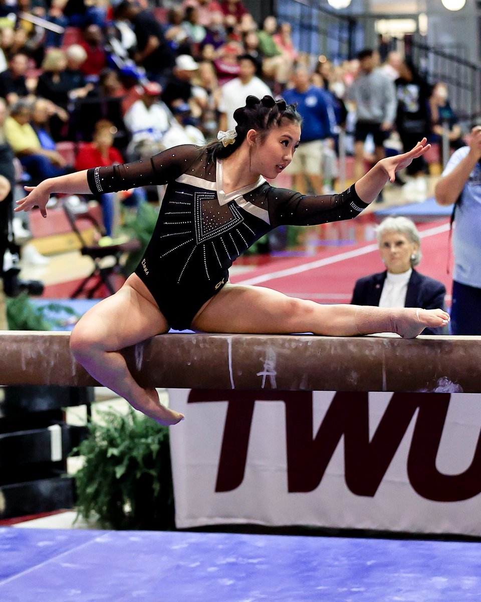 Add 𝟐𝐗 𝐍𝐀𝐓𝐈𝐎𝐍𝐀𝐋 𝐂𝐇𝐀𝐌𝐏𝐈𝐎𝐍 to their resumes! ✨

Congratulations, to 𝐊𝐚𝐲𝐥𝐞𝐞 𝐂𝐨𝐨𝐩𝐞𝐫 Uneven Bars Champion and 𝐍𝐲𝐚 𝐊𝐫𝐚𝐮𝐬 Balance Beam Champion!