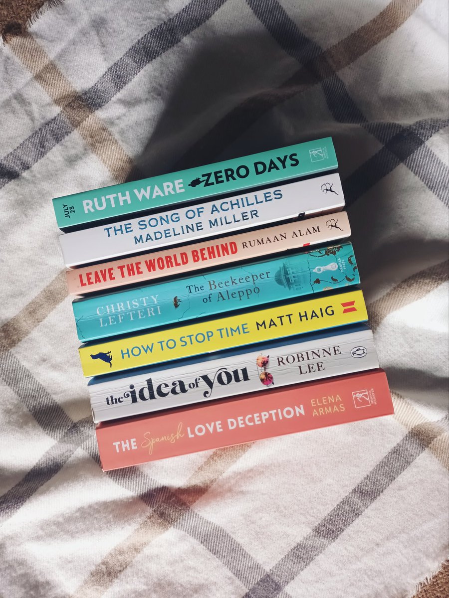 passmeabookplz's tweet photo. A little Easter inspired snack ๐ฐ #Easter #bookstack #books #booktwitter #easterstack #bookstagram #pastels #pastelbookstack #spring #Springstack https://t.co/as2AL36ndc