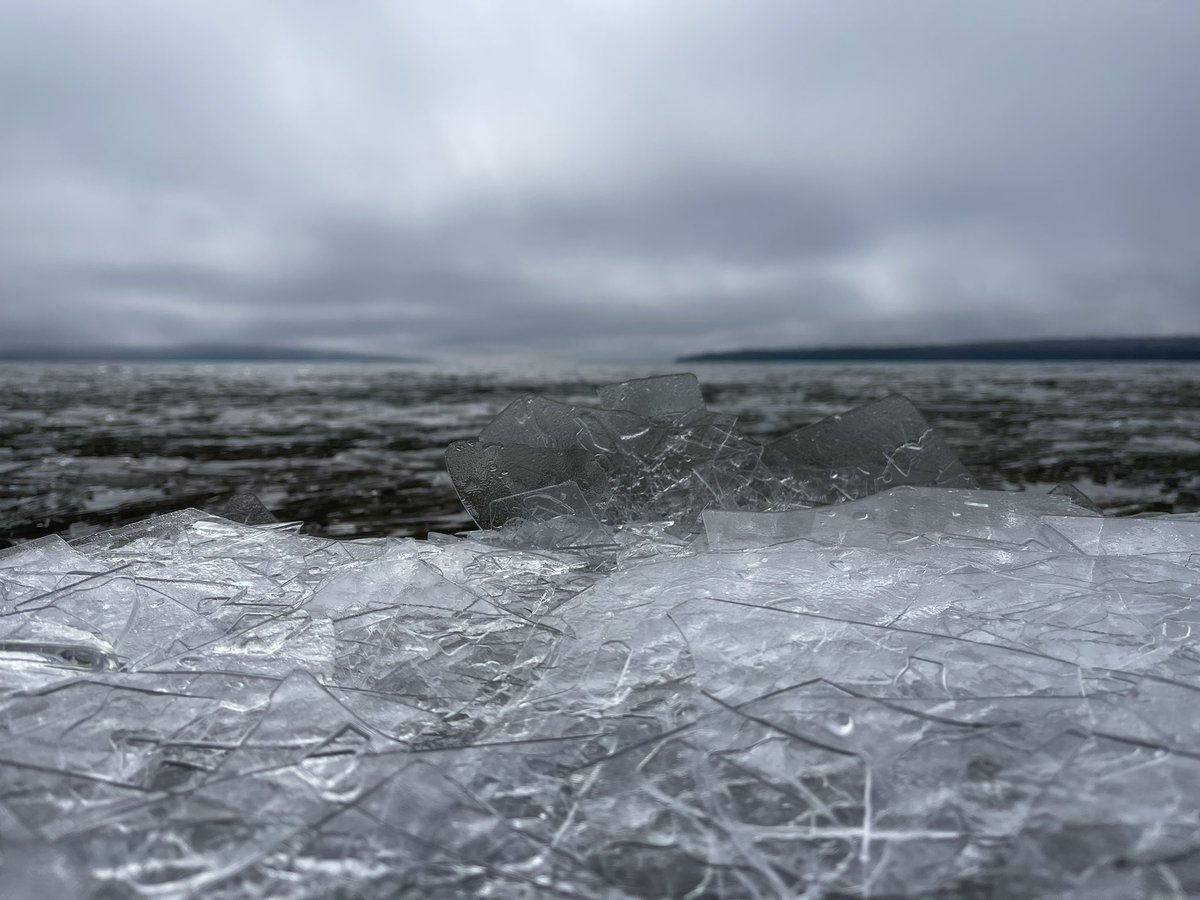 bagida_waad's tweet photo. “Listen to the ice.” #aquaman said.
“The water has so many #stories. We need to make #time and listen.” Arthur added.
“Soon Georgian Bay will be ice free until next #winter. Maybe it will freeze over next year.” #aquaman said. #GeorgianBay #whitefish #icecoverage #storytelling https://t.co/xnfqEzCVR0