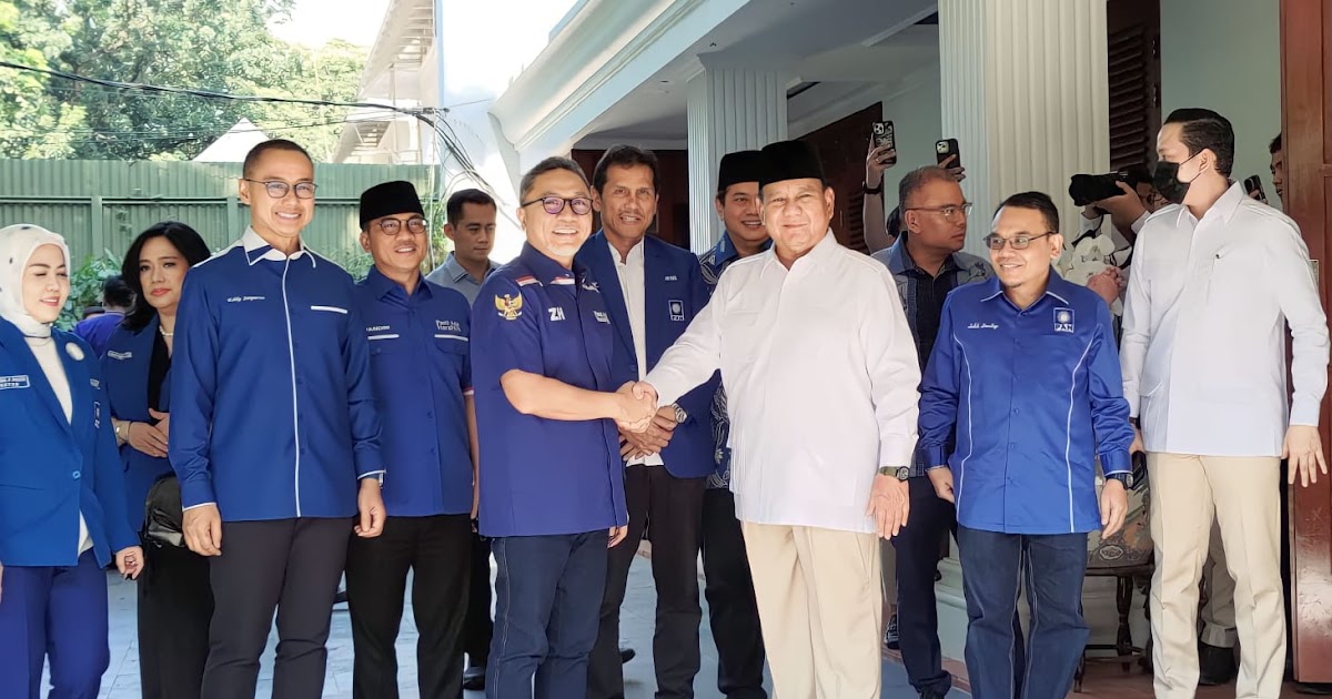bugiswarta's tweet photo. LSI: Tren Elektabilitas Prabowo Naik, Ganjar Turun, Anies Stagnan https://t.co/LNBnHi5u78 https://t.co/wgLCvryHSm