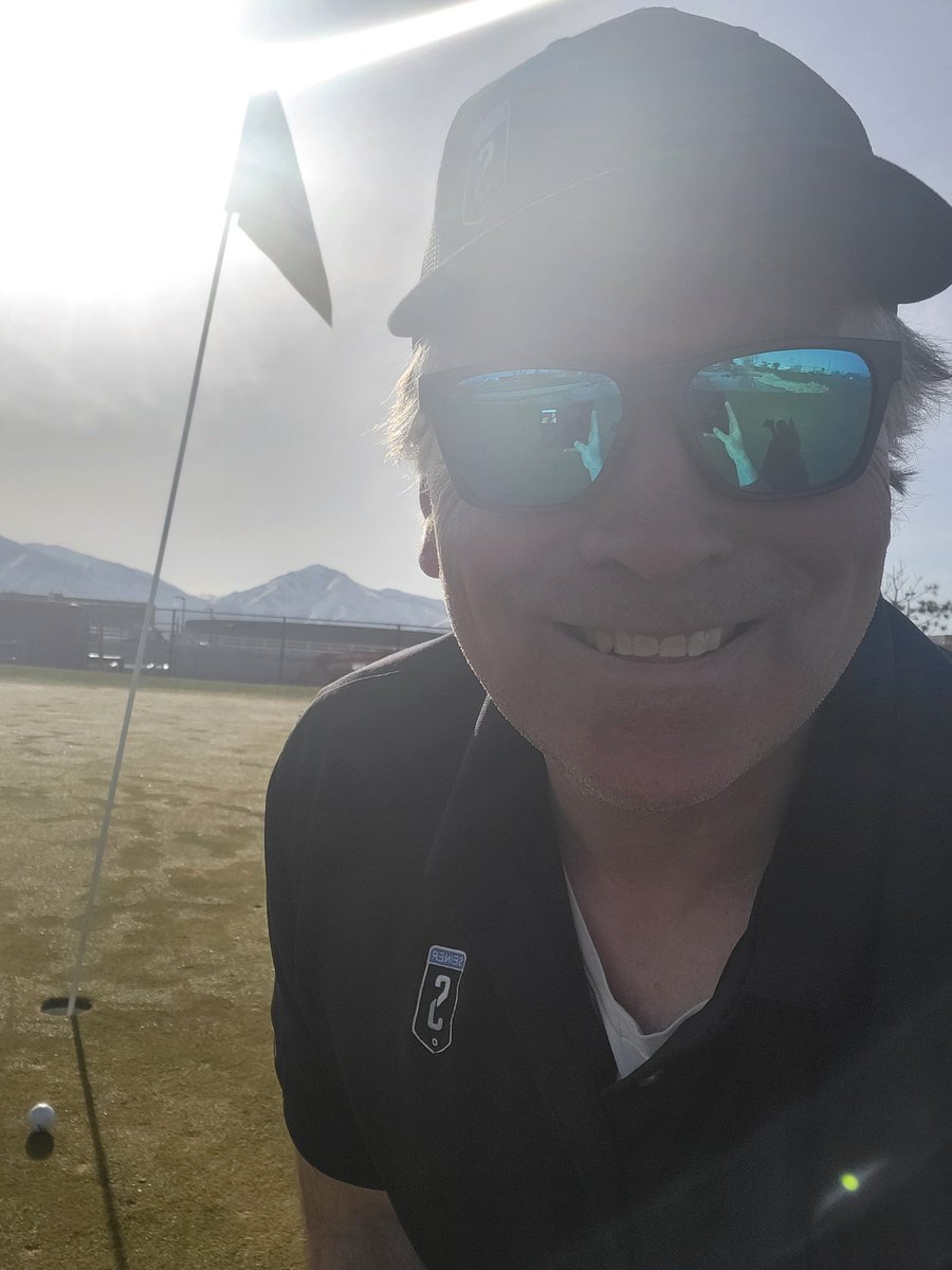 derekroy100's tweet photo. If you wonder why I still #workforaliving ?
Even though on Hole #4, 105 yards, 9 iron, tap in for birdie.
#5, I put it on the green and #3putted🤪 https://t.co/OXqLWlzgE1