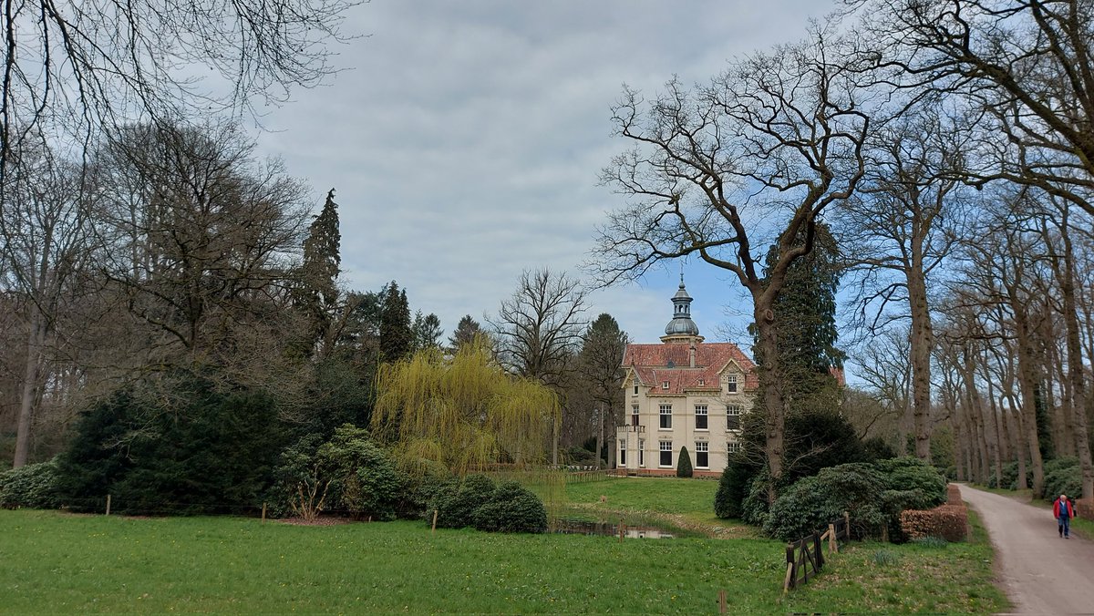 Koudhorn-Putten, met arboretum-pinetum op landgoed Schovenhorst 20 km, was weer een mooie wandeling @tragetochten @WolfsWandelplan