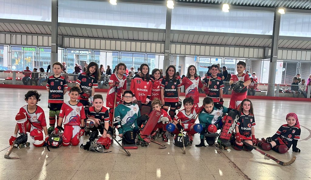 gijonhc's tweet photo. 📣 #CanteraTelecableHC

¡¡Vaya día de hockey patines en La Algodonera!!

➡️ Recibimos la visita del @Mollet_HC con partidos desde los Prebenjamines hasta el Femenino sub-17.

Ha sido un placer y os deseamos un buen viaje de vuelta 😉

#MiEquipoMiGente https://t.co/TkDmSlmUzL