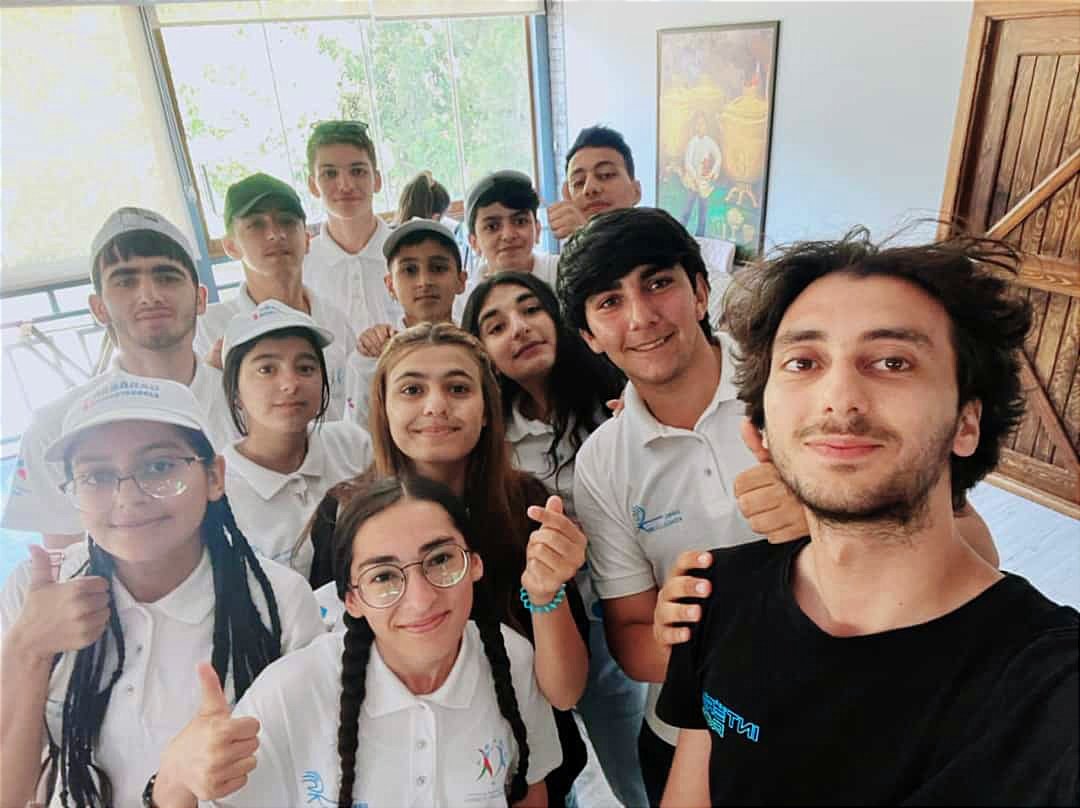 __mirzezadeh__'s tweet photo. Dost çevrəsi, səmimi insanlar, gələcəyə gedən yolda inamla addımlamağımıza dəstək olan səmimi ailəyik. Bu ailənin məhv olmasını istəmirik 🙏💙
@presidentaz @1VicePresident @Youthfund_Az @AzerbaijanPA #GİKM #GİKMbağlanmasın #GİKMbaghlanmasin #Azerbaijan
#azerbaycan
🇦🇿 https://t.co/GiAGsj7ERA