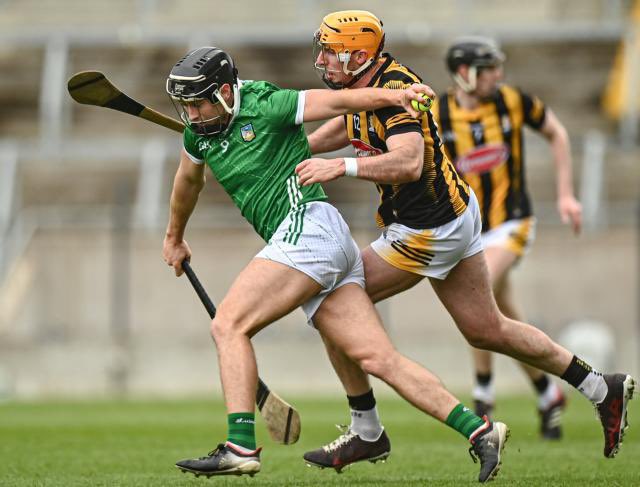 Delighted to attend <a href="/PaircUiCha0imh/">SuperValu Páirc Uí Chaoimh</a> today and celebrate <a href="/LimerickCLG/">Limerick GAA</a> beat <a href="/KilkennyCLG/">Kilkenny GAA</a> in the
National League final.
<a href="/CatrionaAhern/">Catriona Strogen</a> <a href="/obyrness/">Stephen O'Byrnes</a> <a href="/Limerick_Leader/">Limerick Leader / Limerick Live</a> <a href="/LiveableLimk/">Liveable Limerick</a> #GAA #leaguefinal <a href="/mungretgaa/">Mungret St. Pauls GAA</a> <a href="/DecHannon/">Declan Hannon</a> #limerickhurling