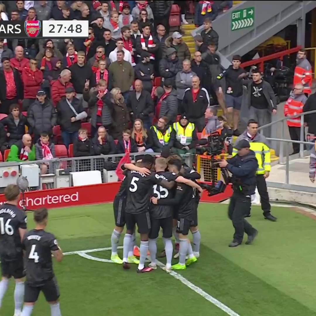  #LIVARS”