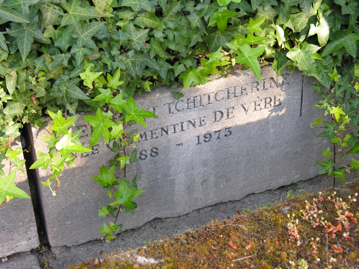 Stef on Twitter "Iona l'Enchanteresse (Clémentine de Vère) née le 20