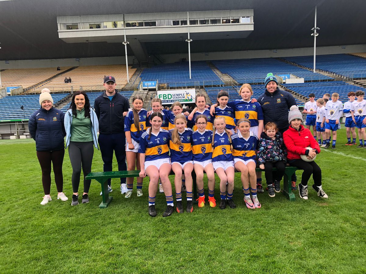TippCumanNamBun's tweet photo. Huge well done to all the girls and boys who wore their county jersey for the first time today when representing the @TippCumanNamBun Primary Game Football teams v @CnamB_Waterford in the @MunsterGAA Primary Game.

A very proud day for all those connected with the girls &amp; boys. https://t.co/kAmXHmvJsD