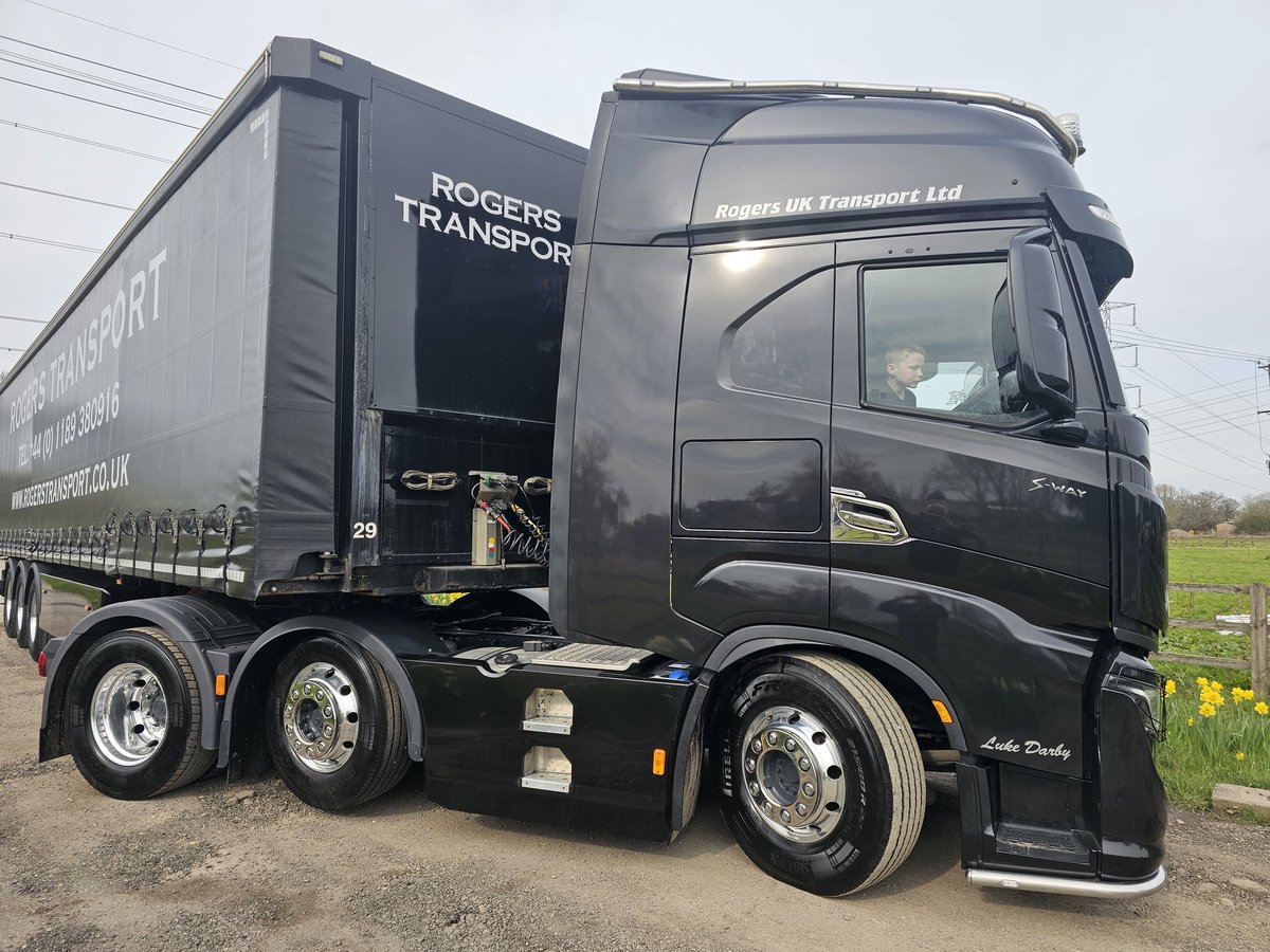 Rogers UK Transport tweet media