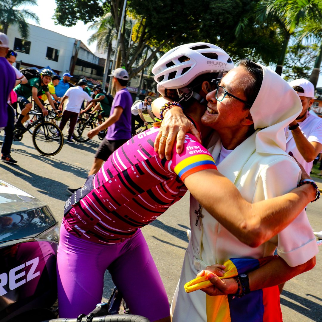 ROTOR_bike's tweet photo. Come together to embrace the spirit of togetherness ππΌ
#ROTOR #ROTORbikecomponents #cycling #dnapro https://t.co/DXvrUrb35Y