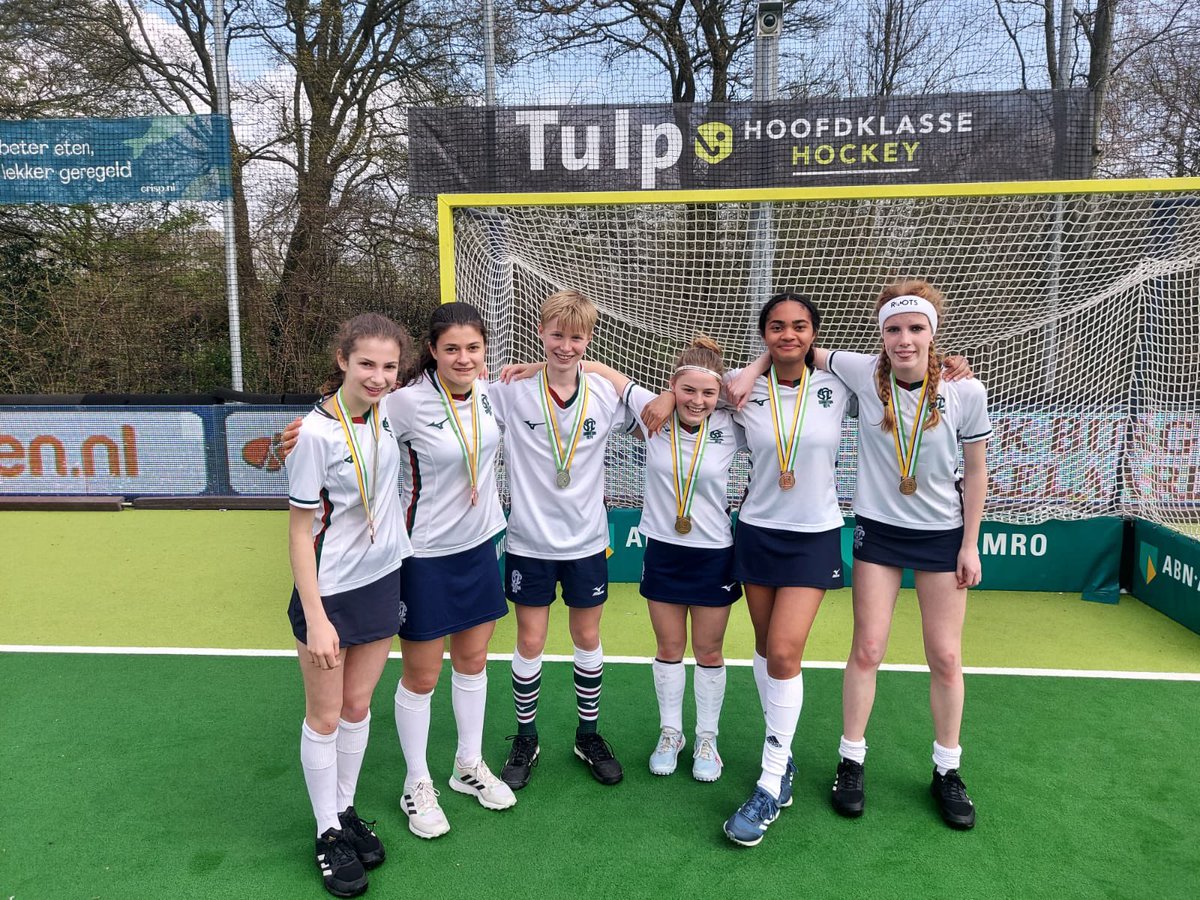 Congratulations to Kitty, Keira, Isla, Kate, Scout and Lucas. Winning bronze and silver medals at junior <a href="/EHLHockeyTV/">Euro Hockey League</a> what a fantastic achievement! #superstars