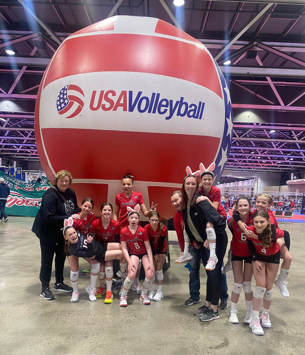 Premier11B's tweet photo. Happy Easter 🐰🐰 https://t.co/8DdWCaJP08