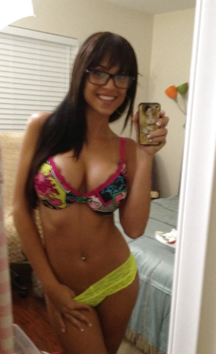 Ashkol246775665's tweet photo. @HotLilPAWG https://t.co/xT5Ozqesjk