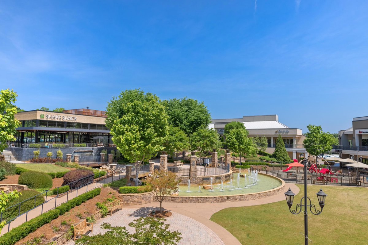 Happy Easter from all of us here at Waverly Place! 🥚🐰💛