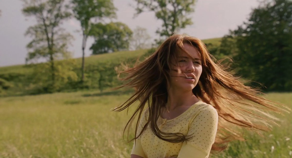 notgwendalupe's tweet photo. 'hannah montana: the movie' premiered 14 years ago today https://t.co/KYrDyDeOXB