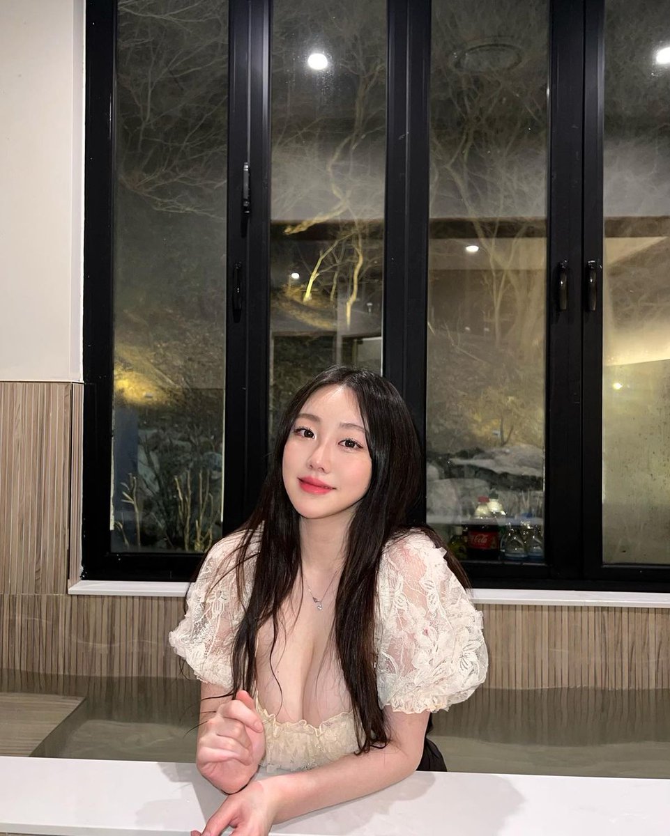 roughmw's tweet image. ️️ 
 ️️ 
 ️️ 

          night duty 🌛   

 ️️ 
 ️️