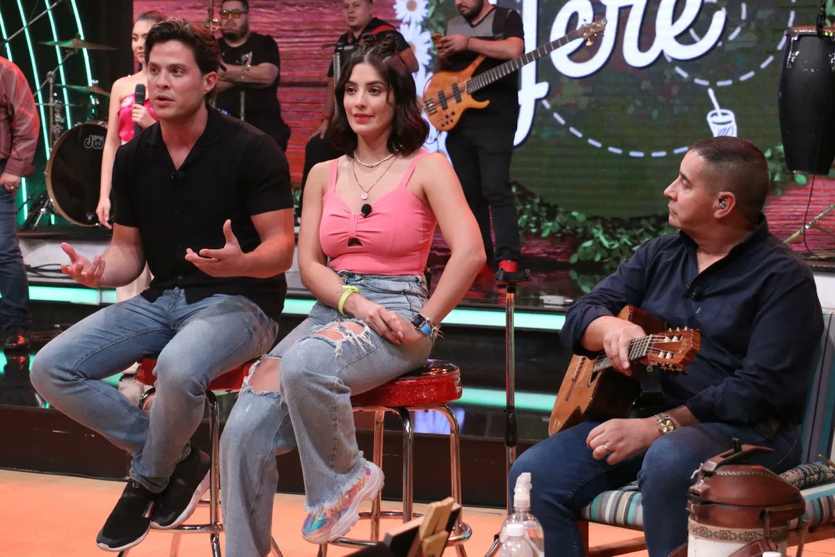 tererejerepy's tweet image. 📣 ¡Ouuu hina!

🤩🔥 Vuelve @Calle_7PY  #Dani y #Kass te invitan a que te sumes ¡a partir de mañana!

#TerereJerePy