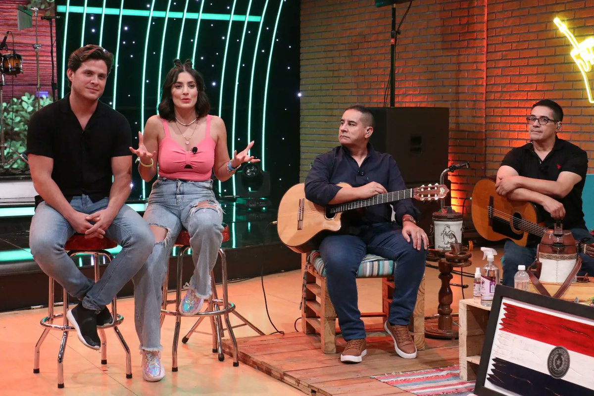 tererejerepy's tweet image. 📣 ¡Ouuu hina!

🤩🔥 Vuelve @Calle_7PY  #Dani y #Kass te invitan a que te sumes ¡a partir de mañana!

#TerereJerePy