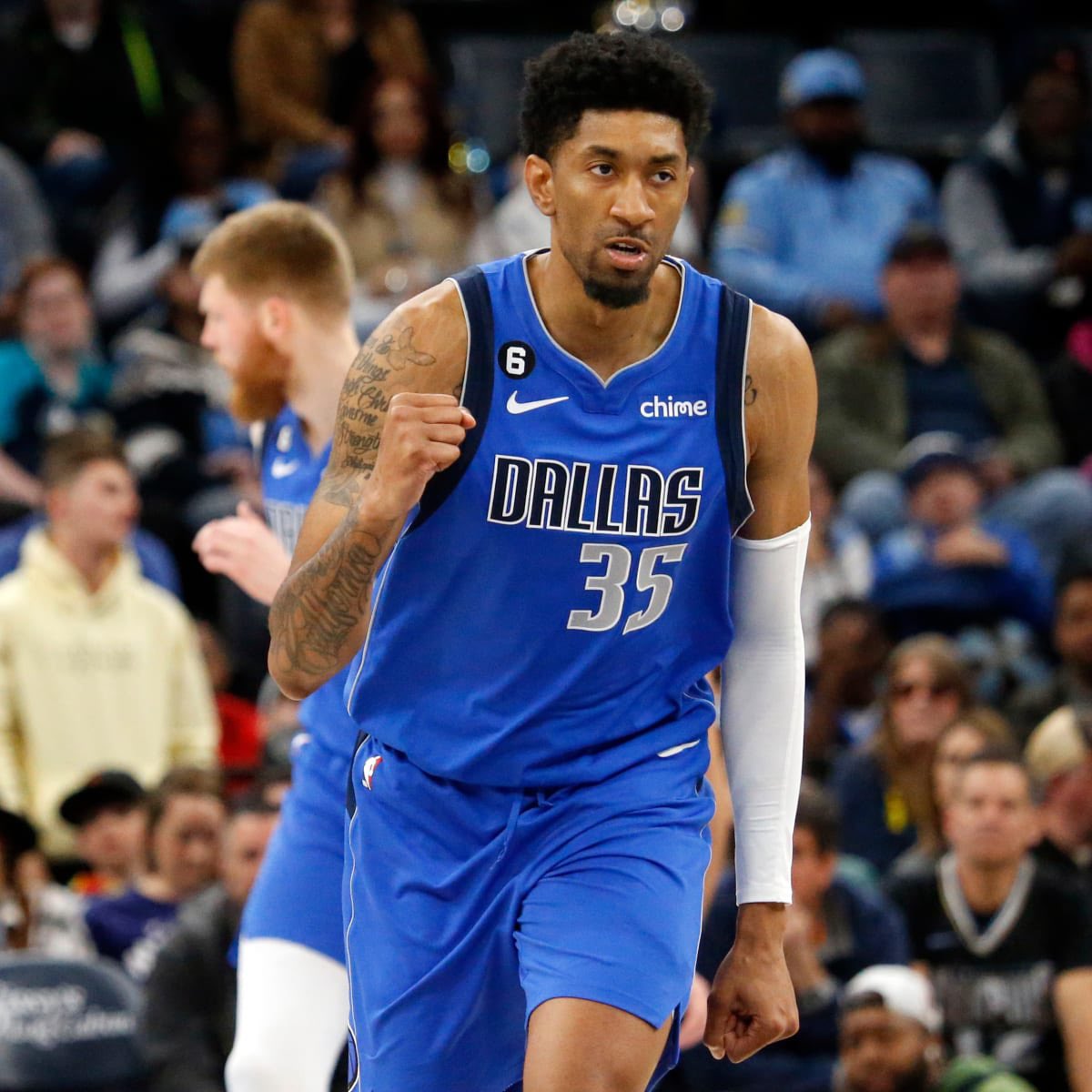 Mavs_FFL's tweet image. There is a growing sense that the Mavs will let CWood go in Free Agency 😔

#MFFL