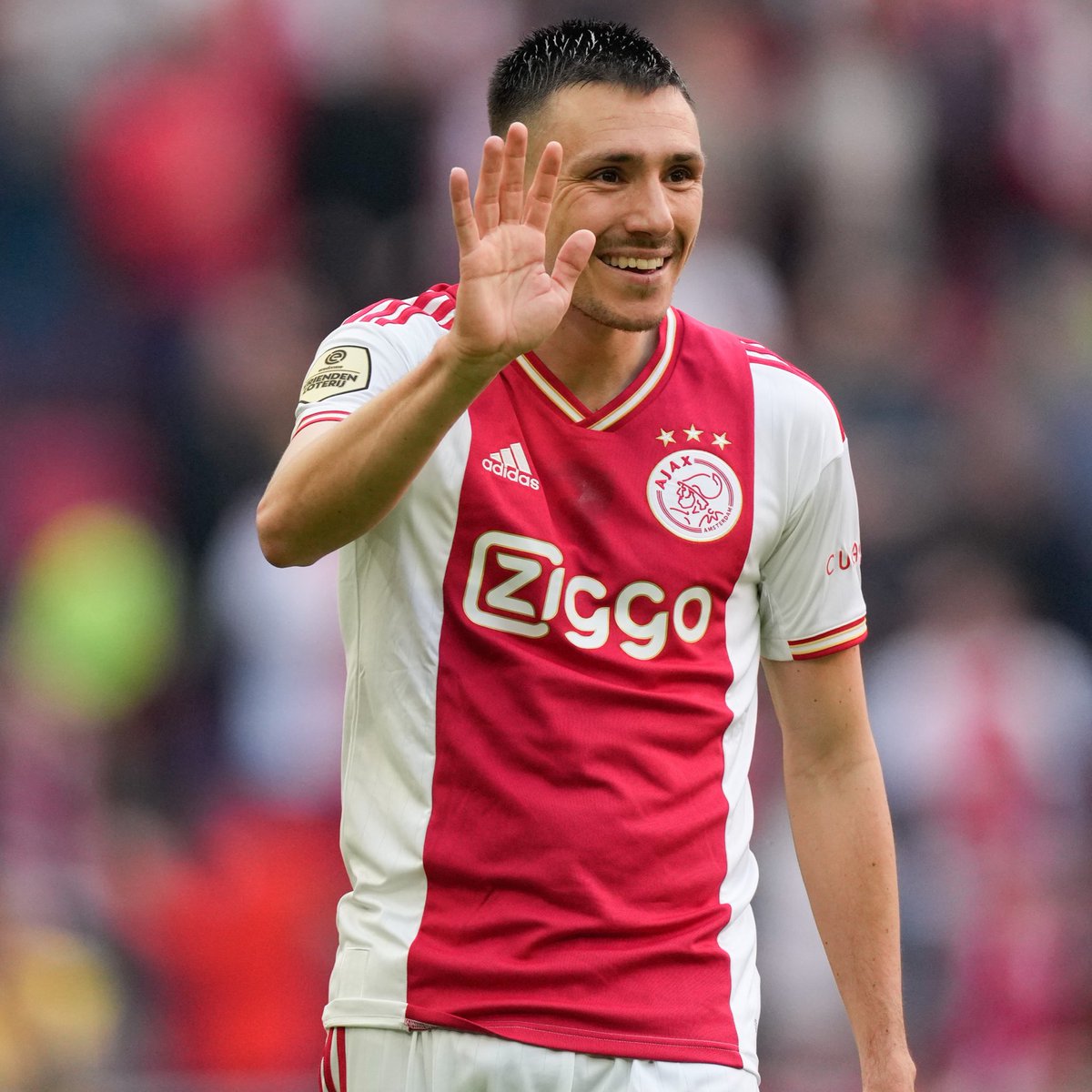 InvictosSomos's tweet photo. FT. Ajax 4-0 Fortuna Sittard. 

➦ Gol de Steven Berghuis.
➦ Gol de Steven Berghuis.
➦ Gol de Bergwijn, asistencia de Steven Berghuis.
➦ Gol de Taylor, asistencia de Steven Berghuis.

Participó directamente en 4 de 4 goles.

SU TARDE. https://t.co/iw0xeaNTto